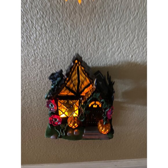 Bath & Body Works Witches Cottage Haunted House Wallflowers Plug-In Halloween - Picture 3 of 16